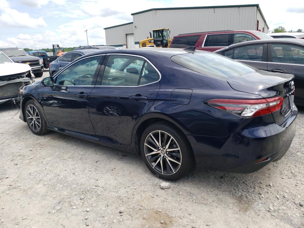 2022 TOYOTA CAMRY XLE VIN:4T1F11BKXNU070659