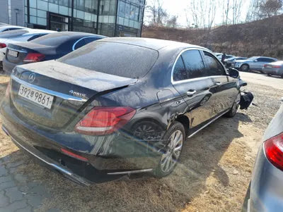 2020 Mercedes-Benz E 300 W1KZF4KB8LA824778 VIN:W1KZF4KB8LA824778