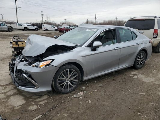 2022 TOYOTA CAMRY XLE VIN:4T1F31AK5NU584902