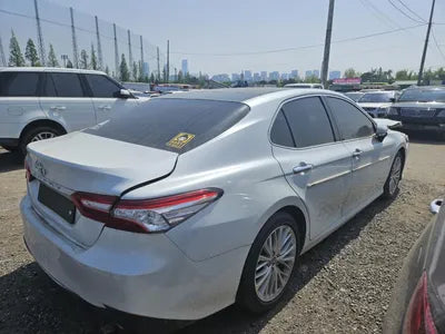 2018 Toyota Camry VIN:
