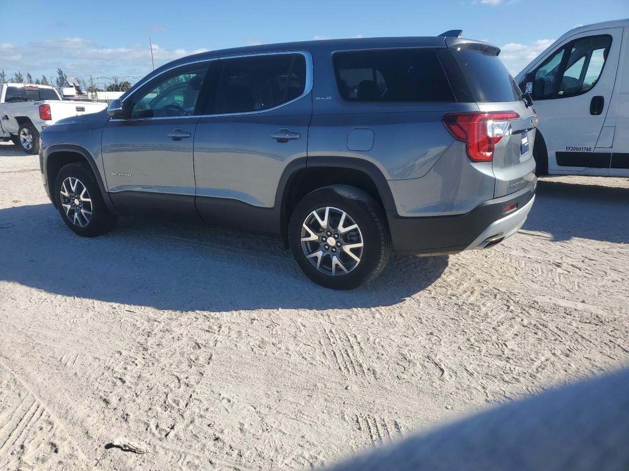 2022 GMC ACADIA SLE VIN:1GKKNKL4XNZ102787