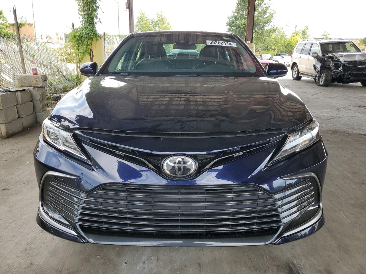 2022 TOYOTA CAMRY LE VIN:4T1C11AK0NU624571