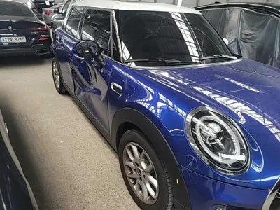 2021 MINI Cooper WMWXV7109M2N91654 VIN:WMWXV7109M2N91654