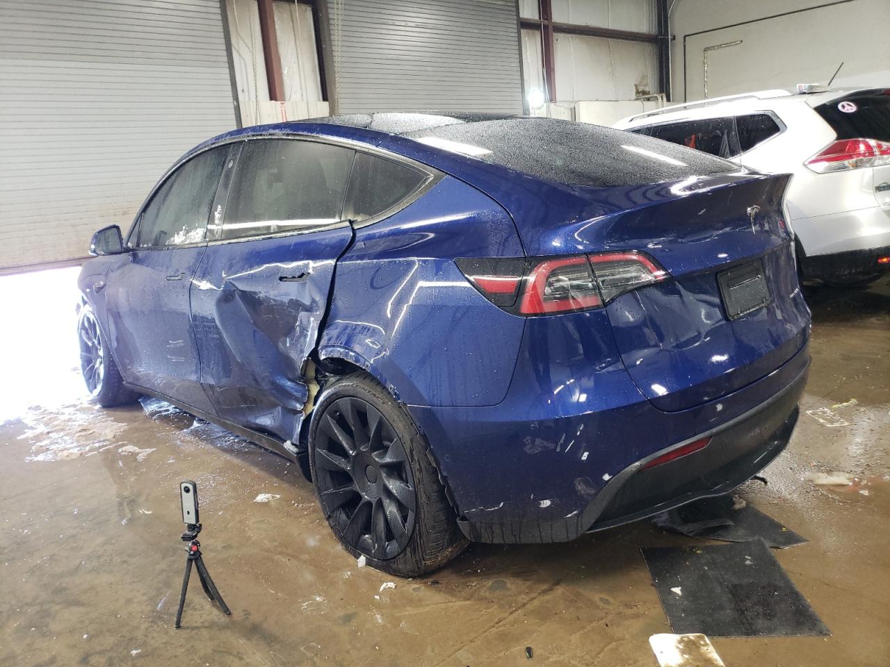2022 TESLA MODEL Y  VIN:7SAYGDEE9NF426887