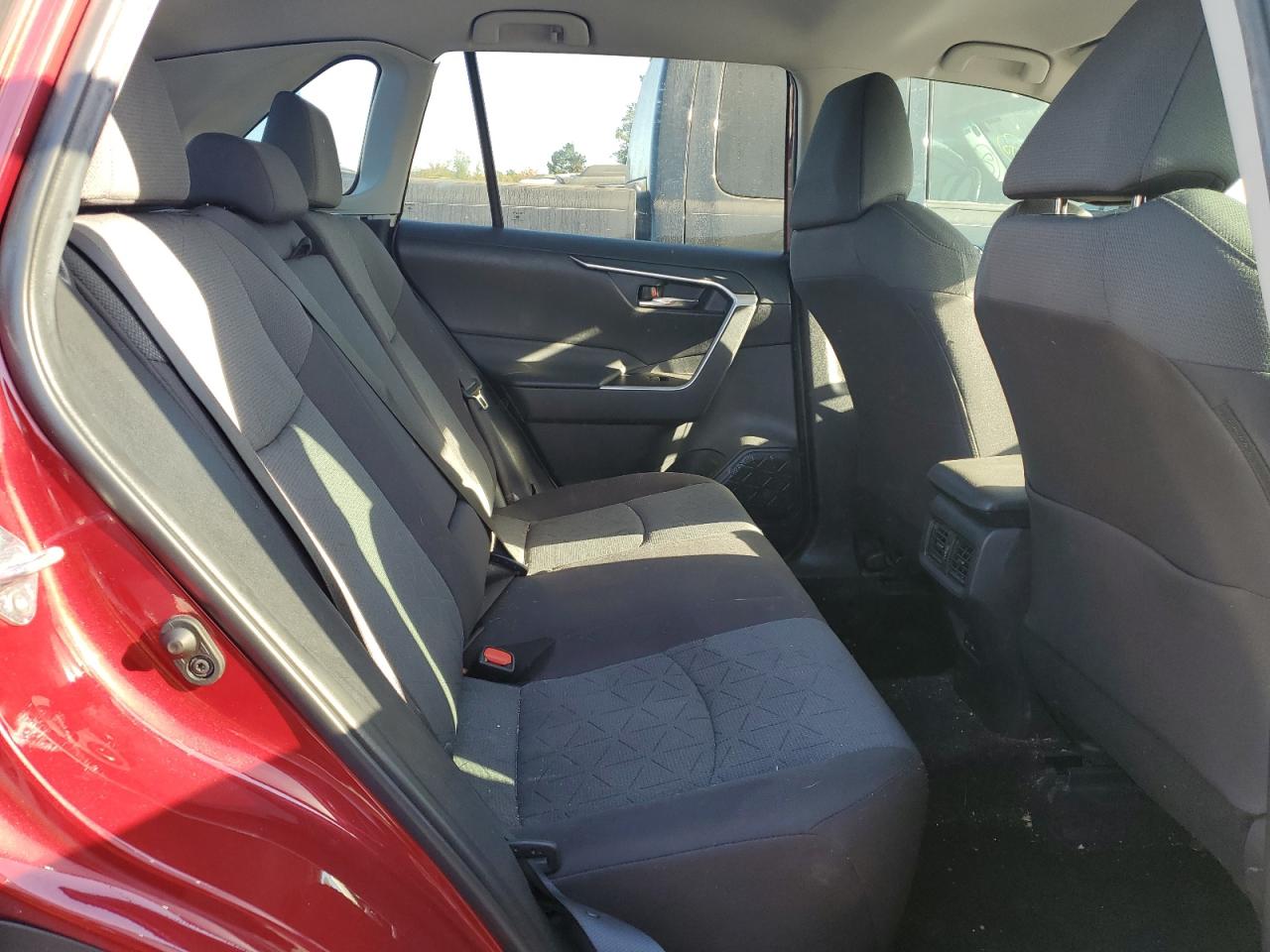 2022 TOYOTA RAV4 XLE VIN:2T3W1RFV4NW194484