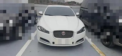 2015 Jaguar XF VIN: