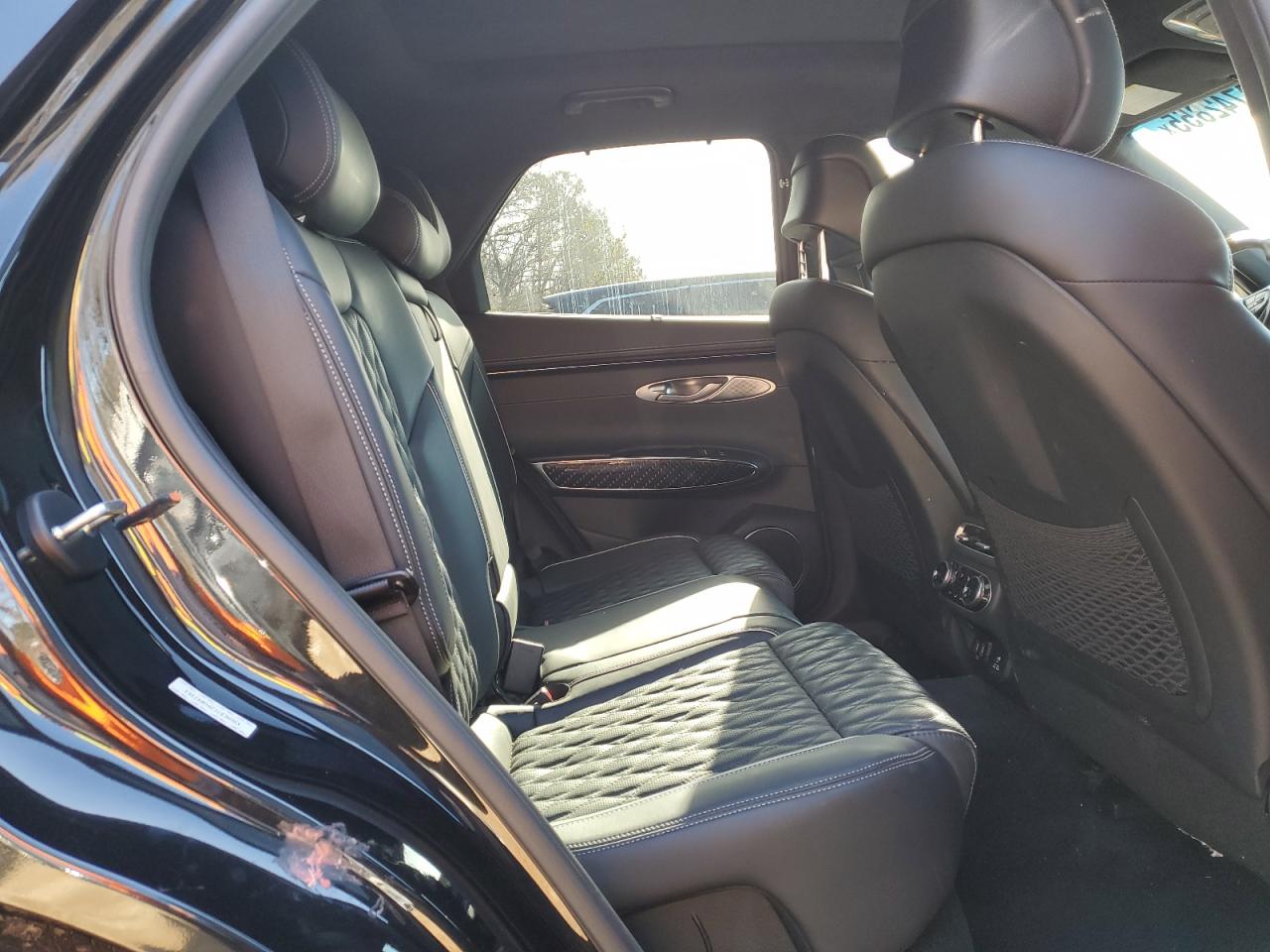 2023 GENESIS GV70 BASE VIN:KMUMCDTC2PU097353