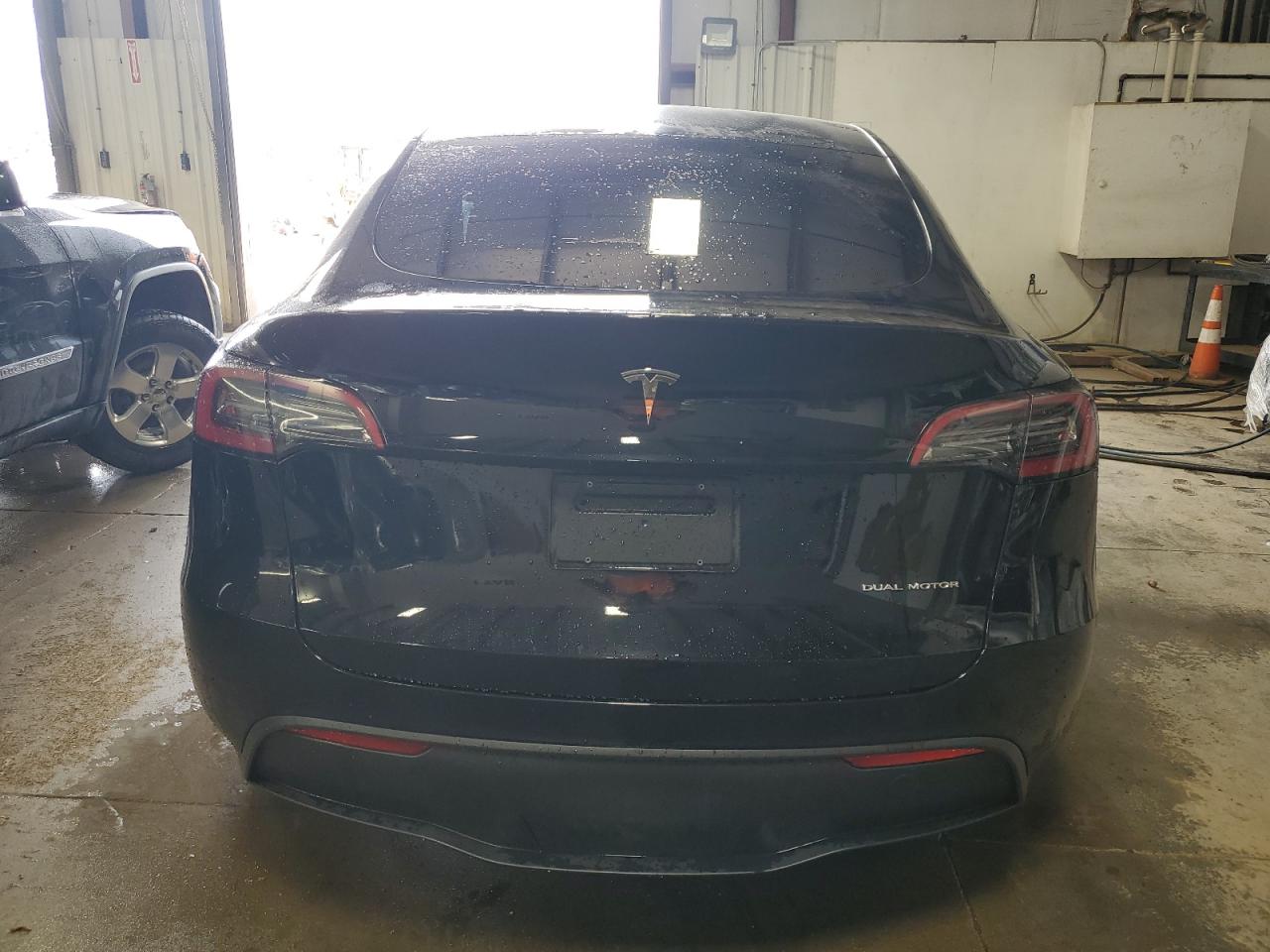 2023 TESLA MODEL Y  VIN:7SAYGAEE6PF601064