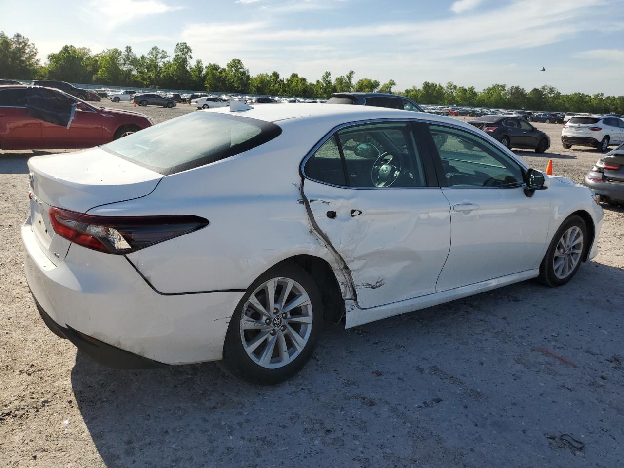 2022 TOYOTA CAMRY LE VIN:4T1C11AK9NU675714