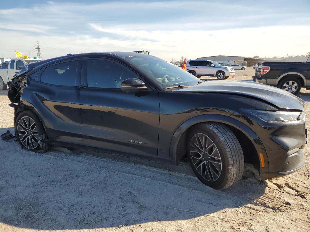 2024 FORD MUSTANG MACH-E PREMIUM VIN:3FMTK3R73RMA03067