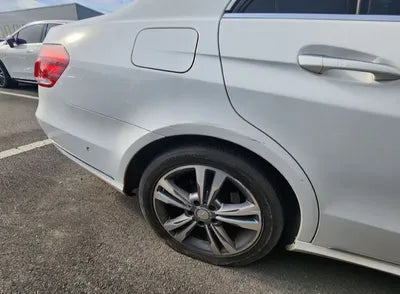 2015 Mercedes-Benz E 220 VIN: