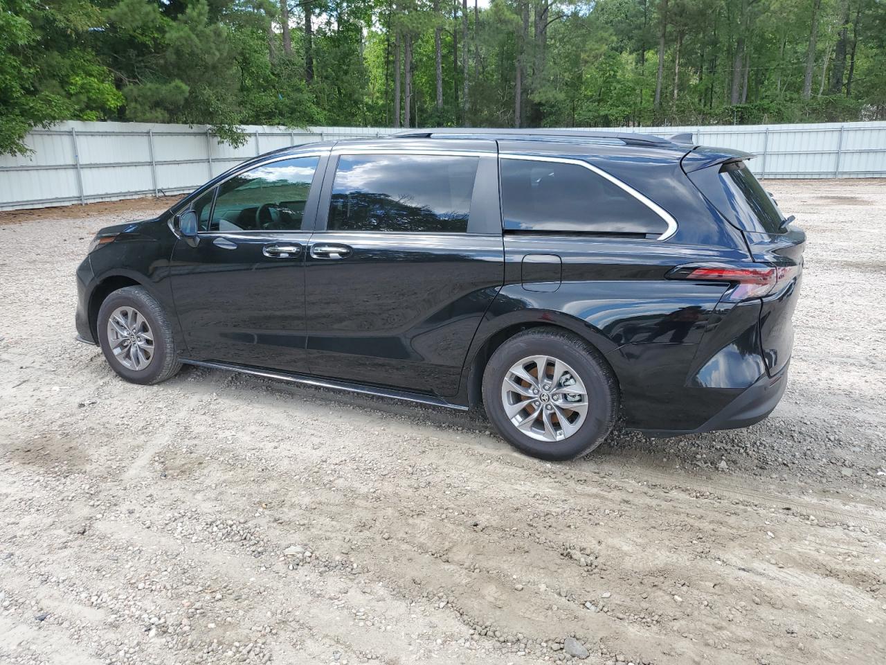 2023 TOYOTA SIENNA XLE VIN:5TDYRKEC3PS177379