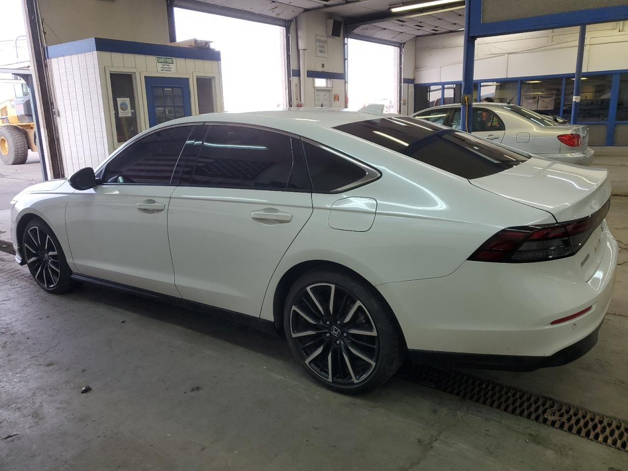 2023 HONDA ACCORD TOURING HYBRID VIN:1HGCY2F84PA003245