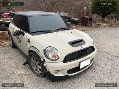 2017 MINI Cooper WMWMF7C54ATZ74030 VIN:WMWMF7C54ATZ74030