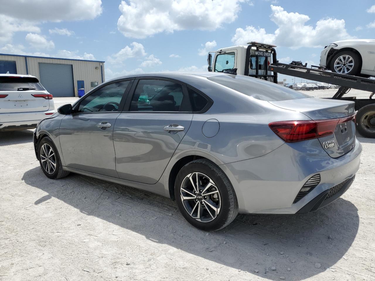 2023 KIA FORTE LX VIN:3KPF24AD7PE644156