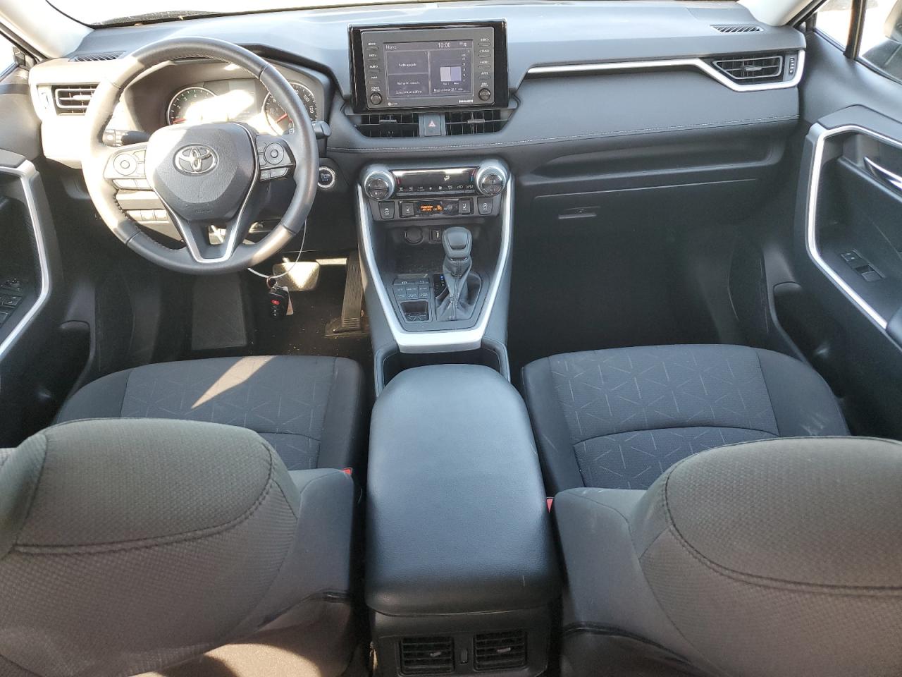 2022 TOYOTA RAV4 XLE VIN:2T3P1RFV8NC319881