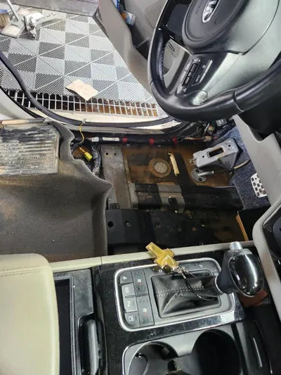 2015 Kia Carnival VIN: