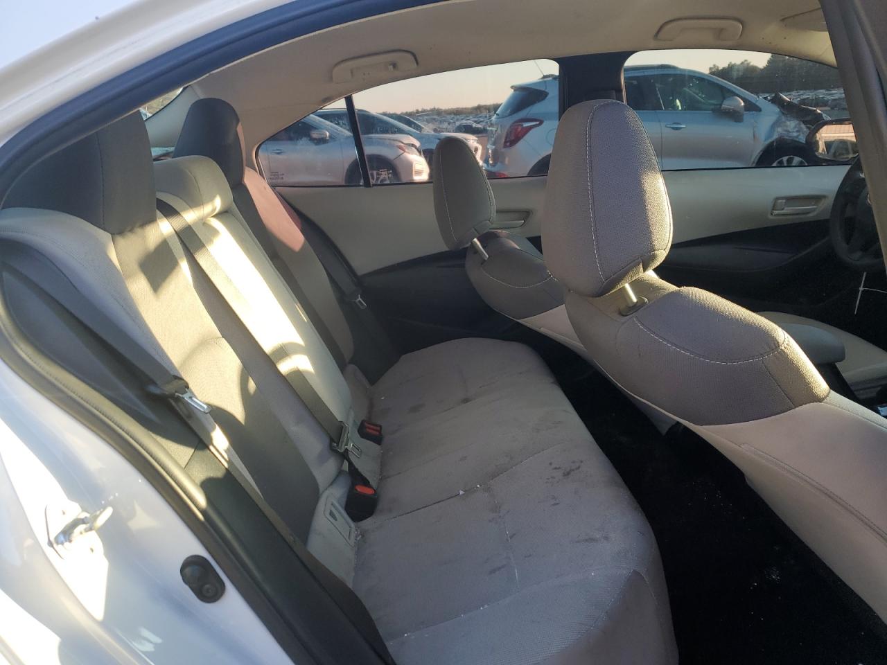 2022 TOYOTA COROLLA LE VIN:5YFEPMAEXNP375104