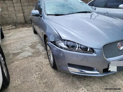 2014 Jaguar XF VIN: