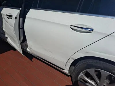 2016 Mercedes-Benz E 220 VIN: