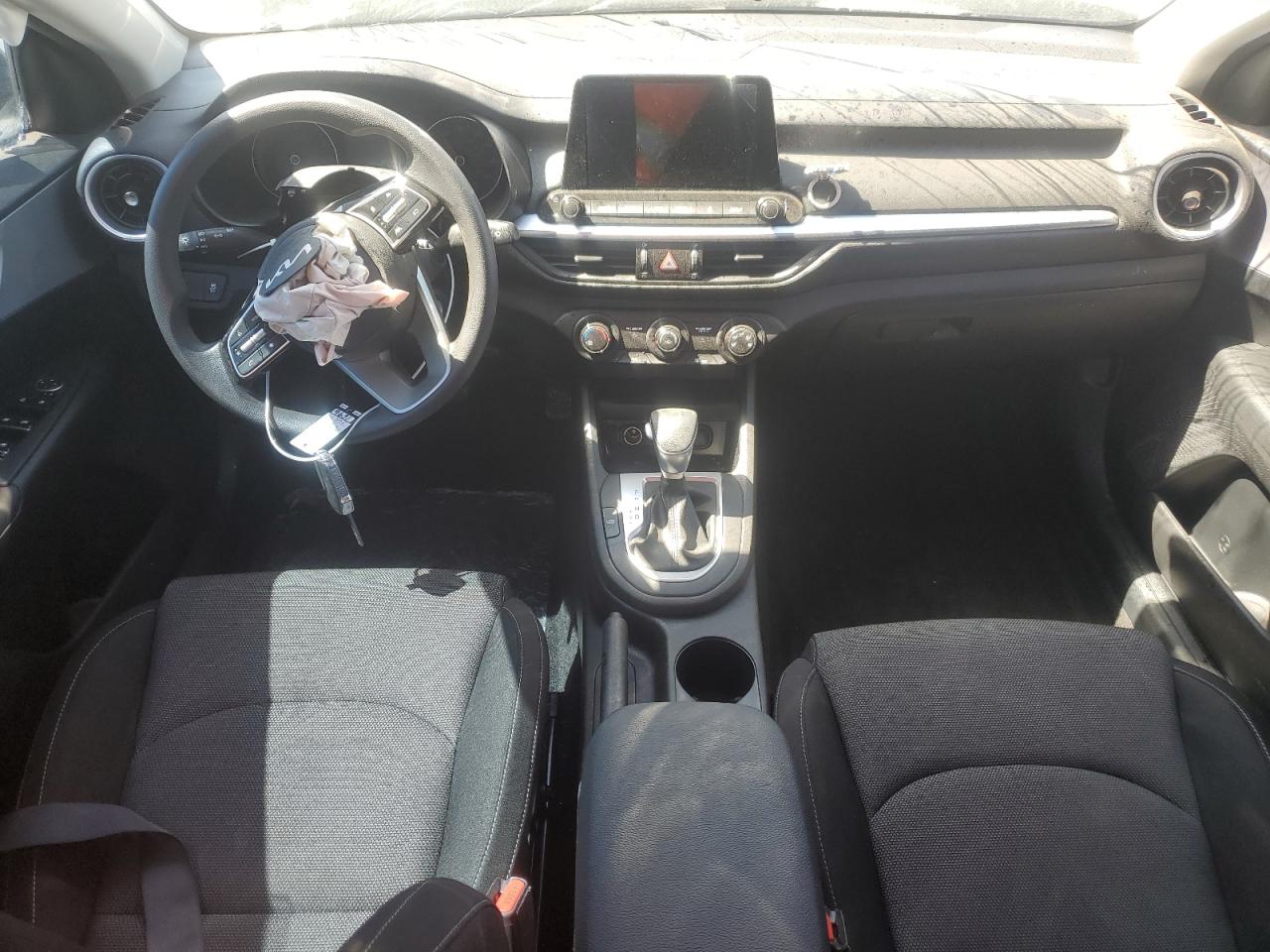 2024 KIA FORTE LX VIN:3KPF24AD7RE821873