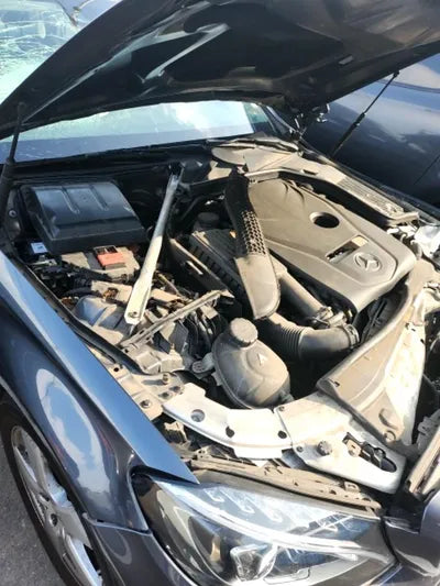 2015 Mercedes-Benz C 200 VIN: