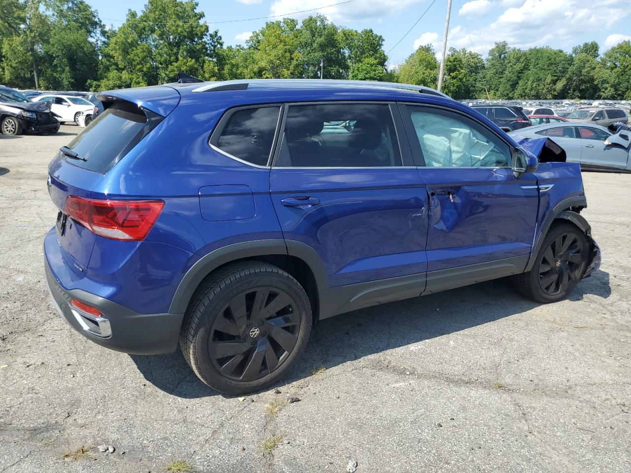 2024 VOLKSWAGEN TAOS SE VIN:3VVUX7B24RM068270