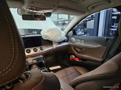 2019 Mercedes-Benz E 300 VIN: