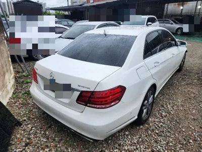 2015 Mercedes-Benz E 220 VIN: