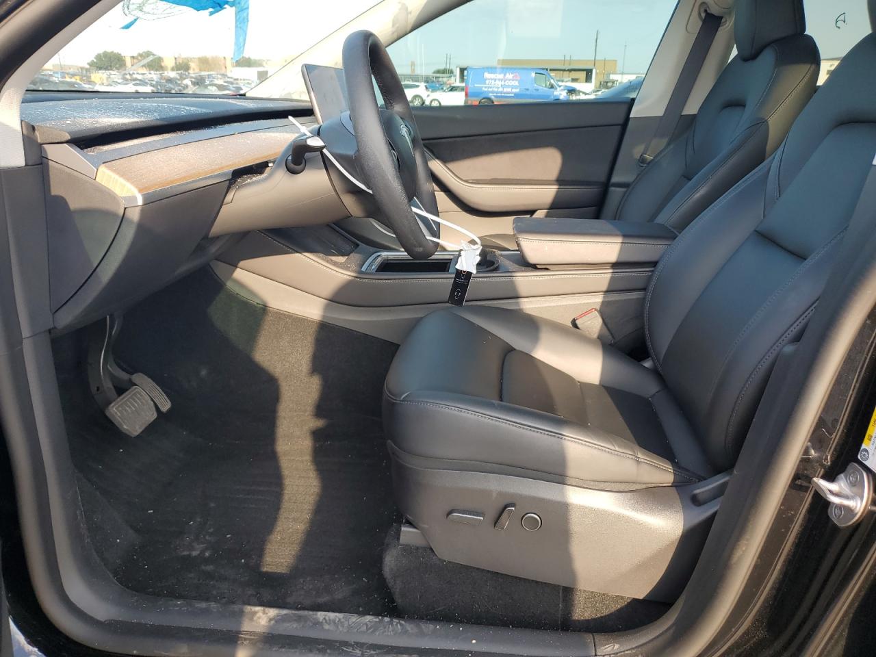 2022 TESLA MODEL Y  VIN:7SAYGDEE1NA006117