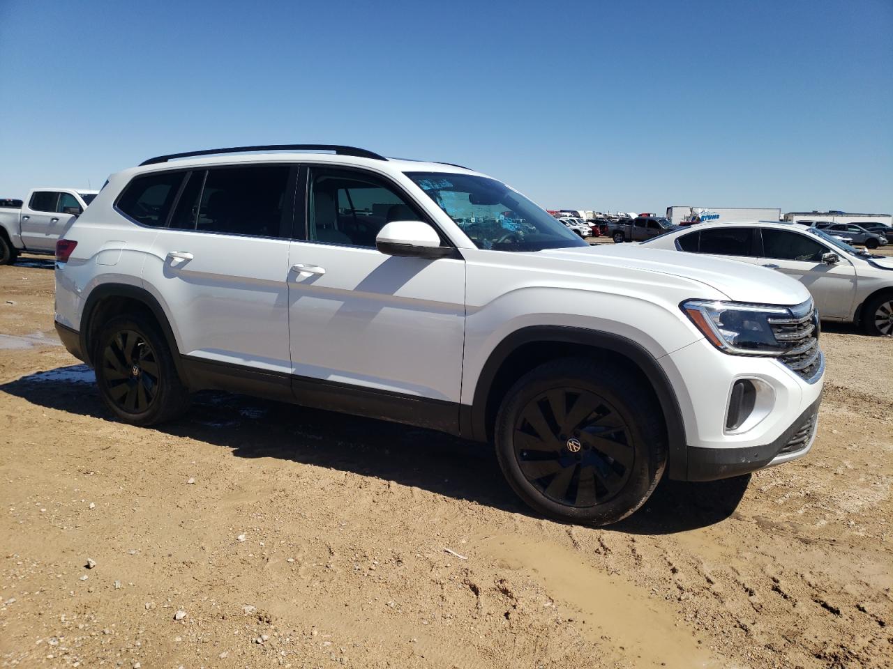 2024 VOLKSWAGEN ATLAS SE VIN:1V2KR2CA1RC584322