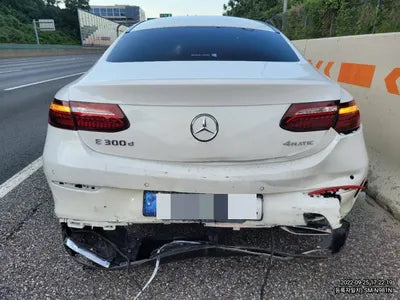 2022 Mercedes-Benz E 300 VIN: