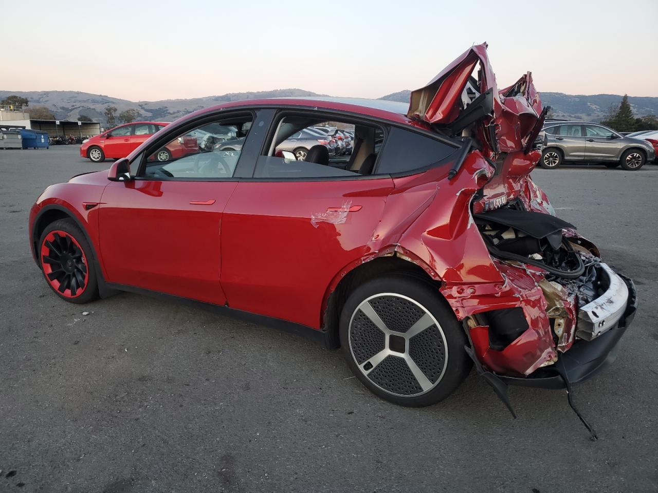 2023 TESLA MODEL Y  VIN:7SAYGDEE1PF751715