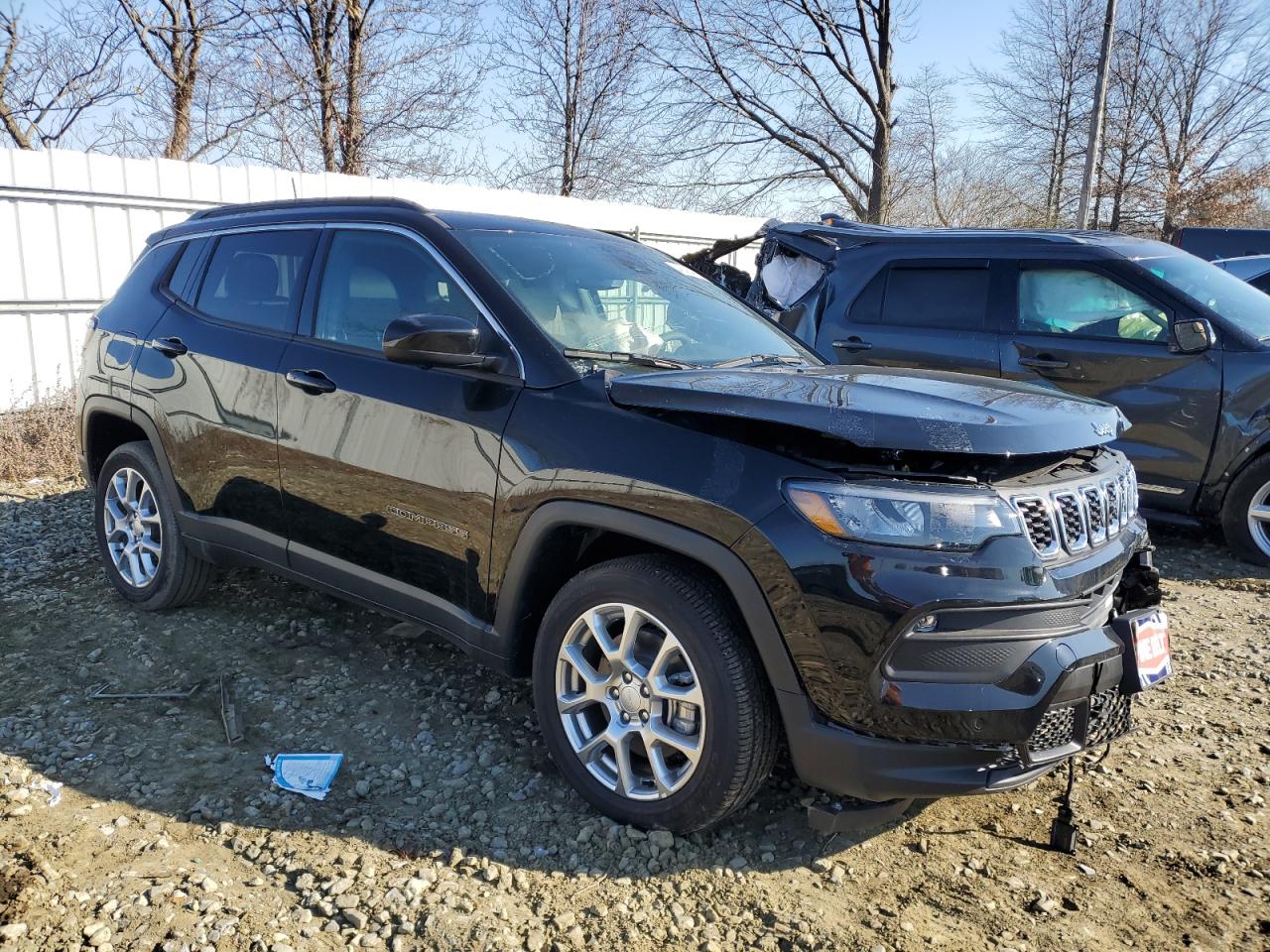 2024 JEEP COMPASS LATITUDE LUX VIN:3C4NJDFN1RT104509
