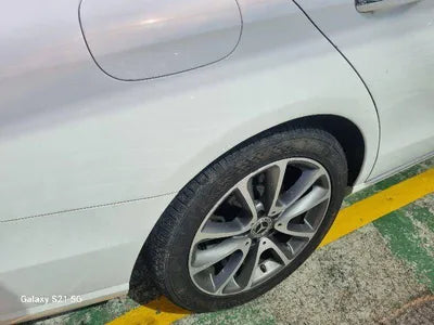 2019 Mercedes-Benz E 300 VIN: