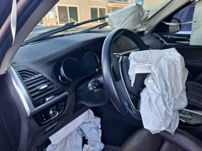 2018 BMW 320 949KMWBATX3105JLB VIN:949KMWBATX3105JLB