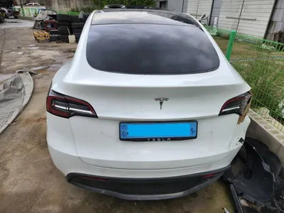 2021 Tesla Model Y 5YJYGDED6MF239223 VIN:5YJYGDED6MF239223