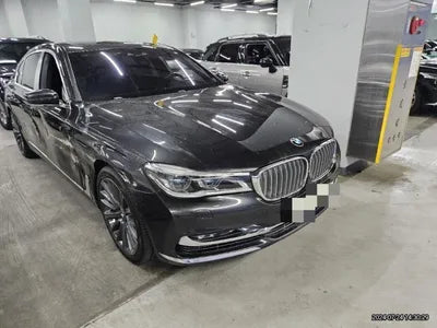 2016 BMW 750 VIN: