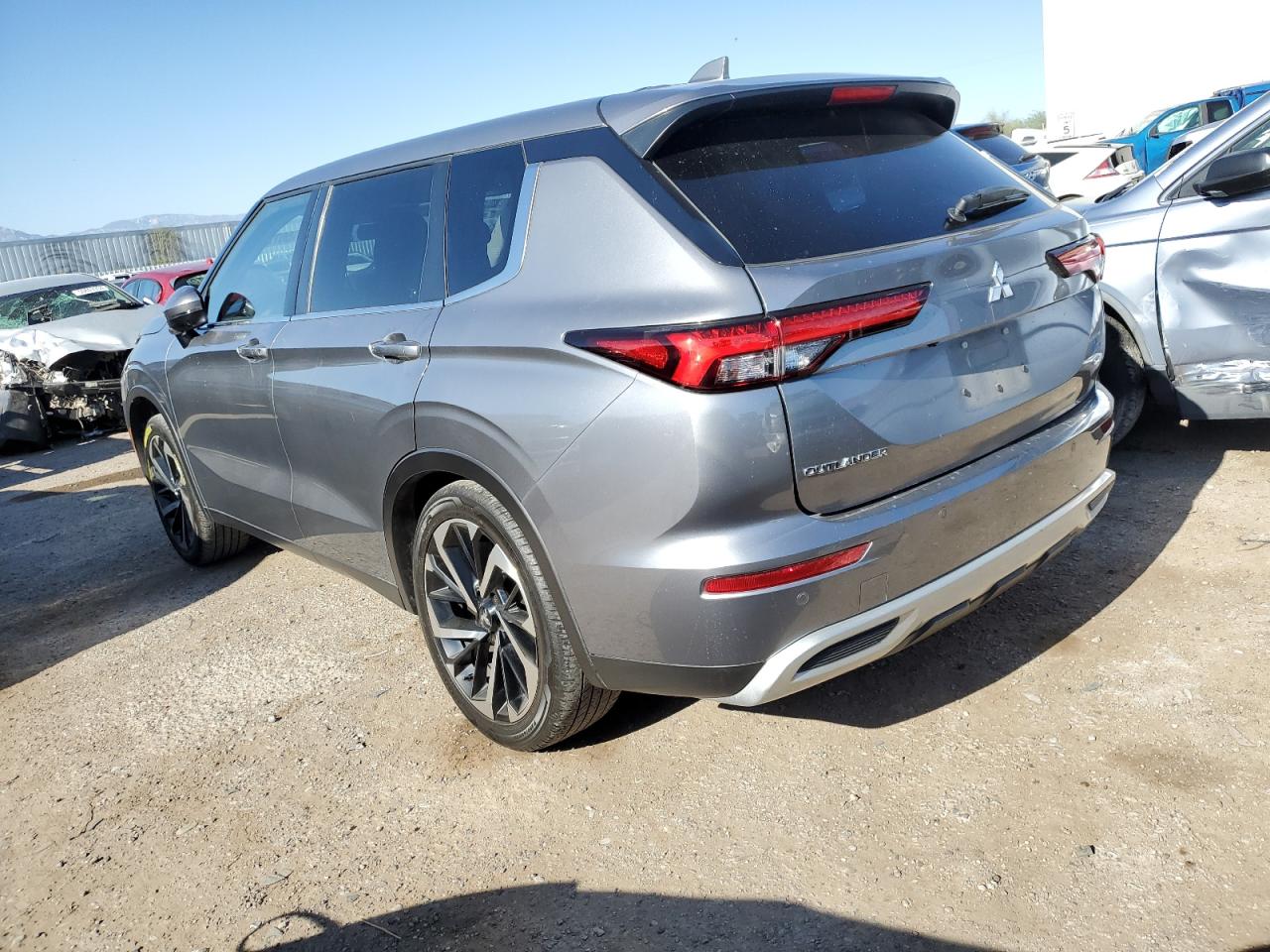 2022 MITSUBISHI OUTLANDER SE VIN:JA4J3UA81NZ026031