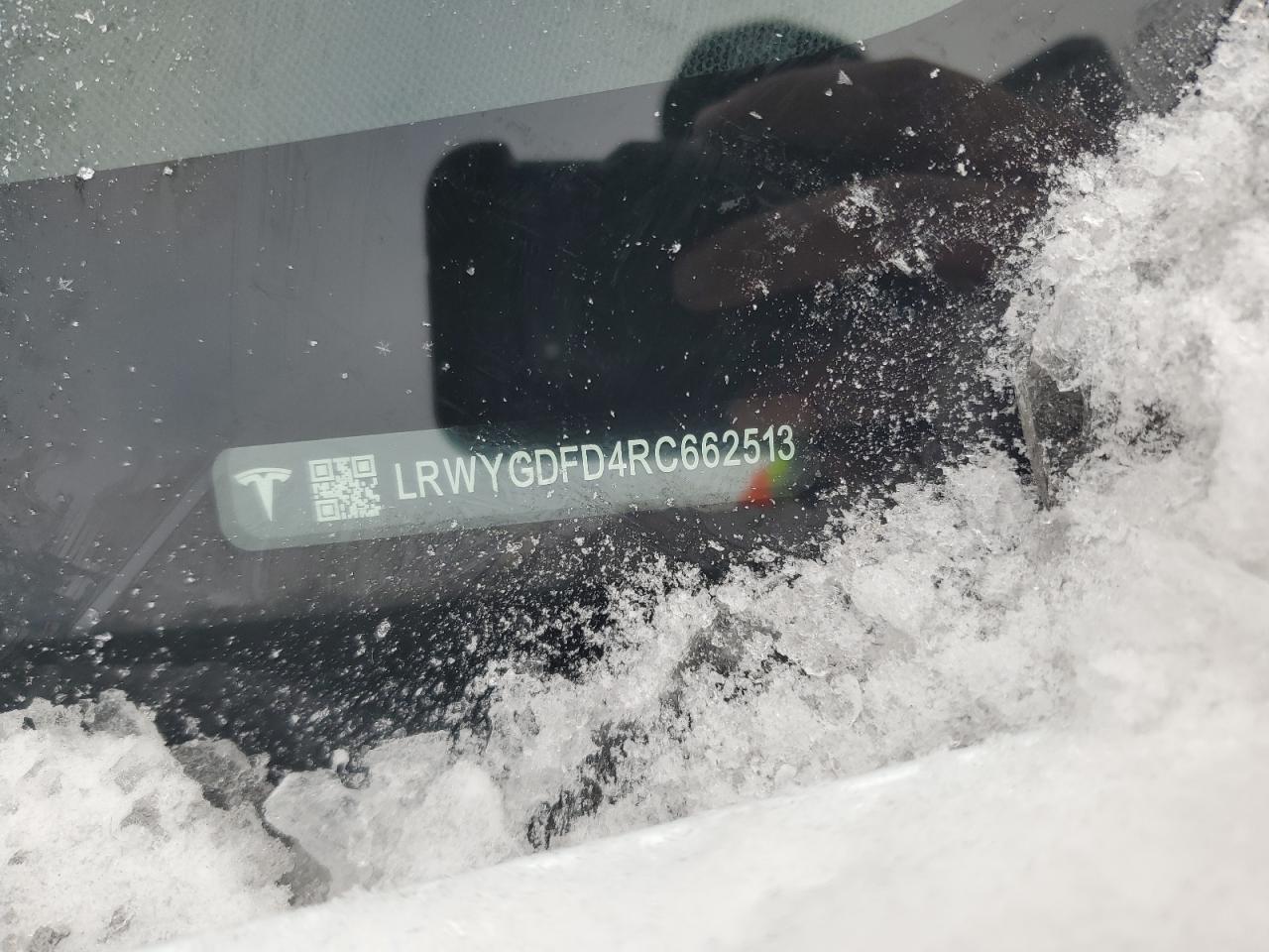 2024 TESLA MODEL Y  VIN:LRWYGDFD4RC662513