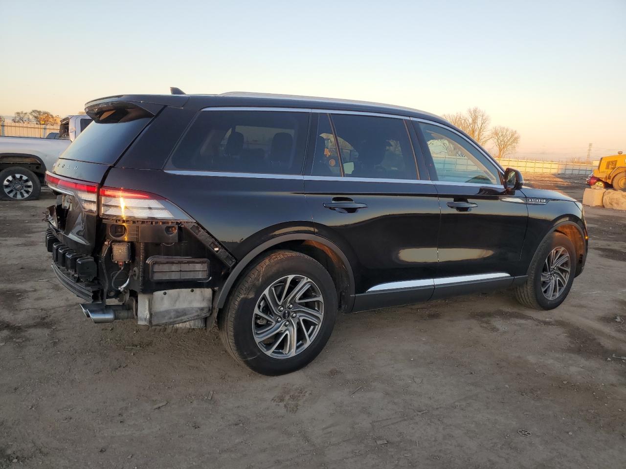 2023 LINCOLN AVIATOR  VIN:5LM5J0XC1PGL21056