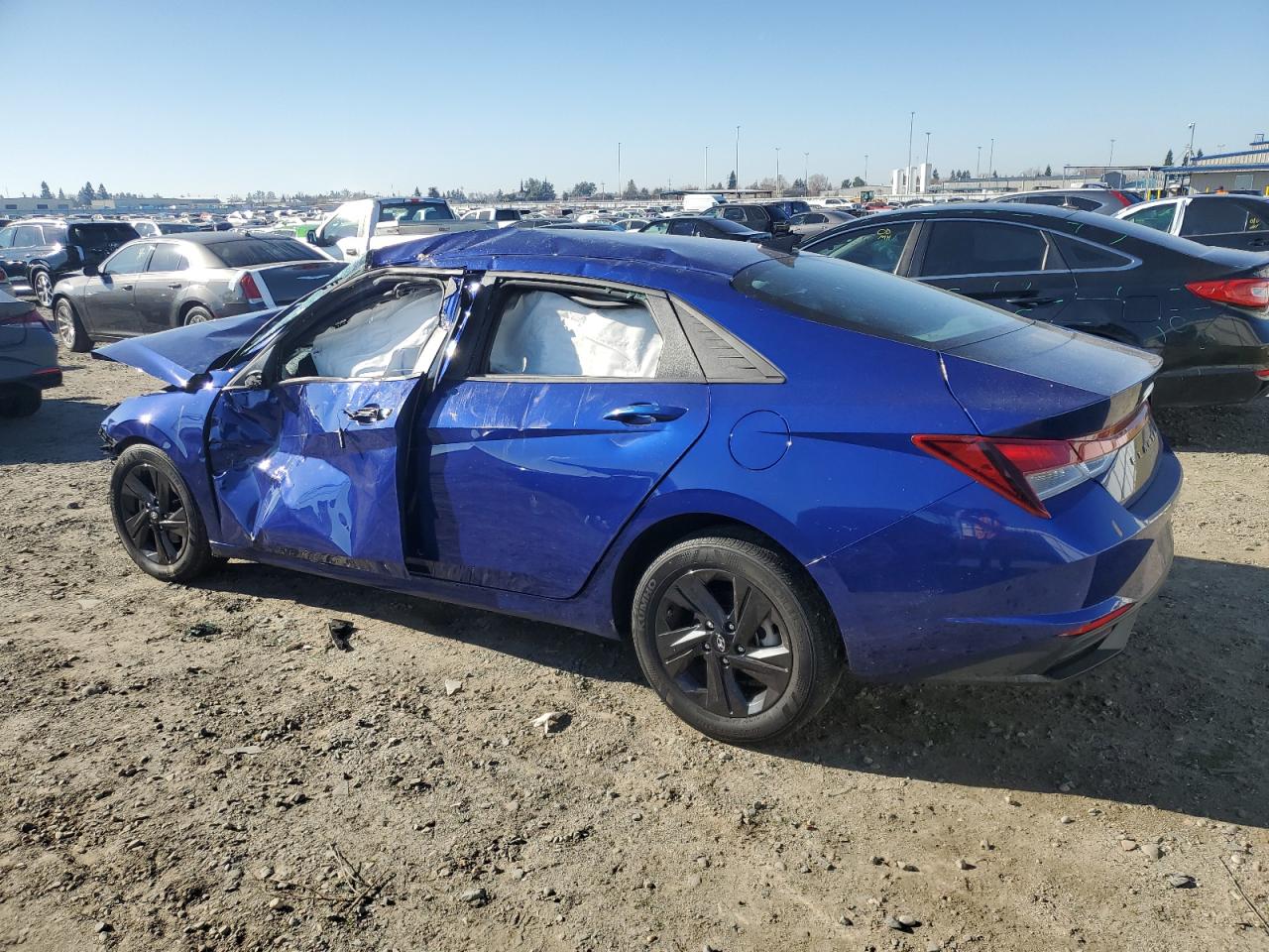 2023 HYUNDAI ELANTRA SEL VIN:5NPLM4AG1PH105213