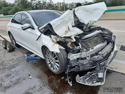 2017 Mercedes-Benz E 300 WDDZF4KB2HA275991 VIN:WDDZF4KB2HA275991