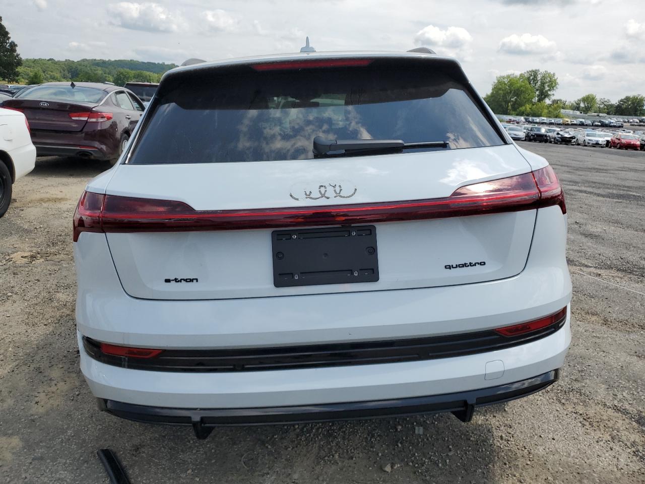 2022 AUDI E-TRON CHRONOS VIN:WA1VABGE9NB023928