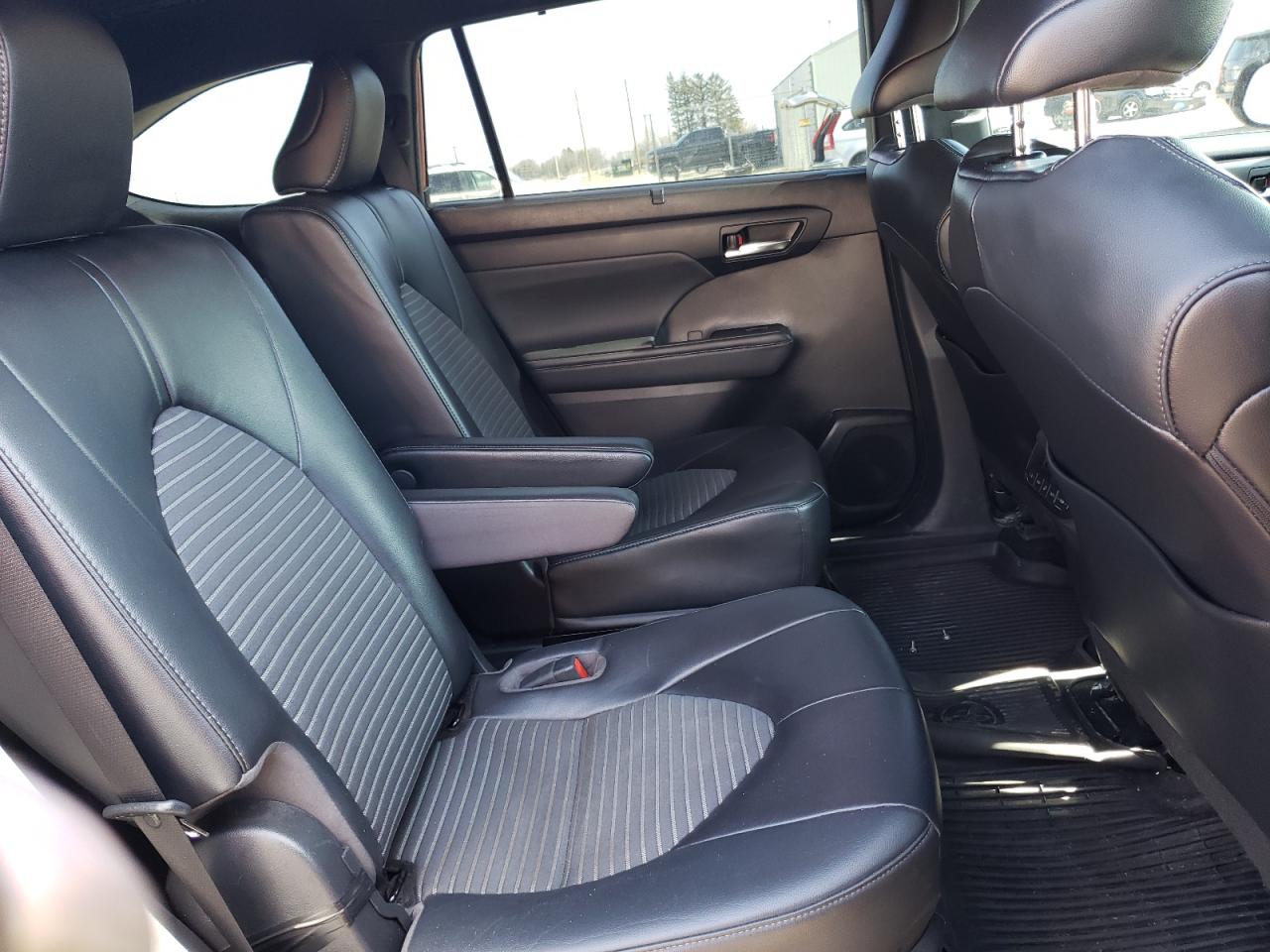 2022 TOYOTA HIGHLANDER XSE VIN:5TDJZRBH9NS212921