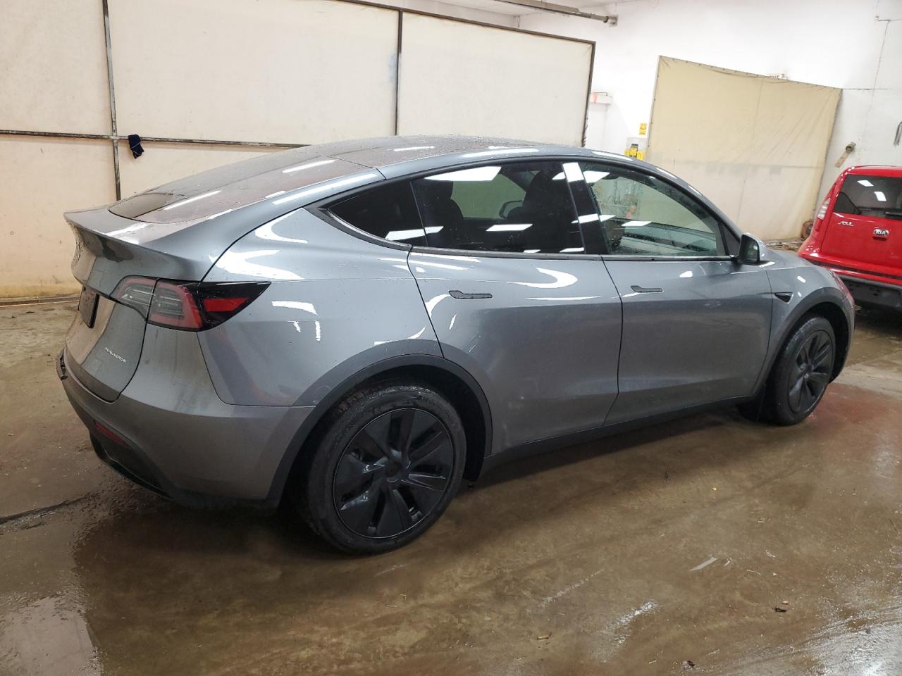 2024 TESLA MODEL Y  VIN:7SAYGDEE4RF200777