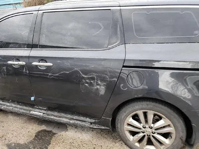 2016 Kia Carnival VIN: