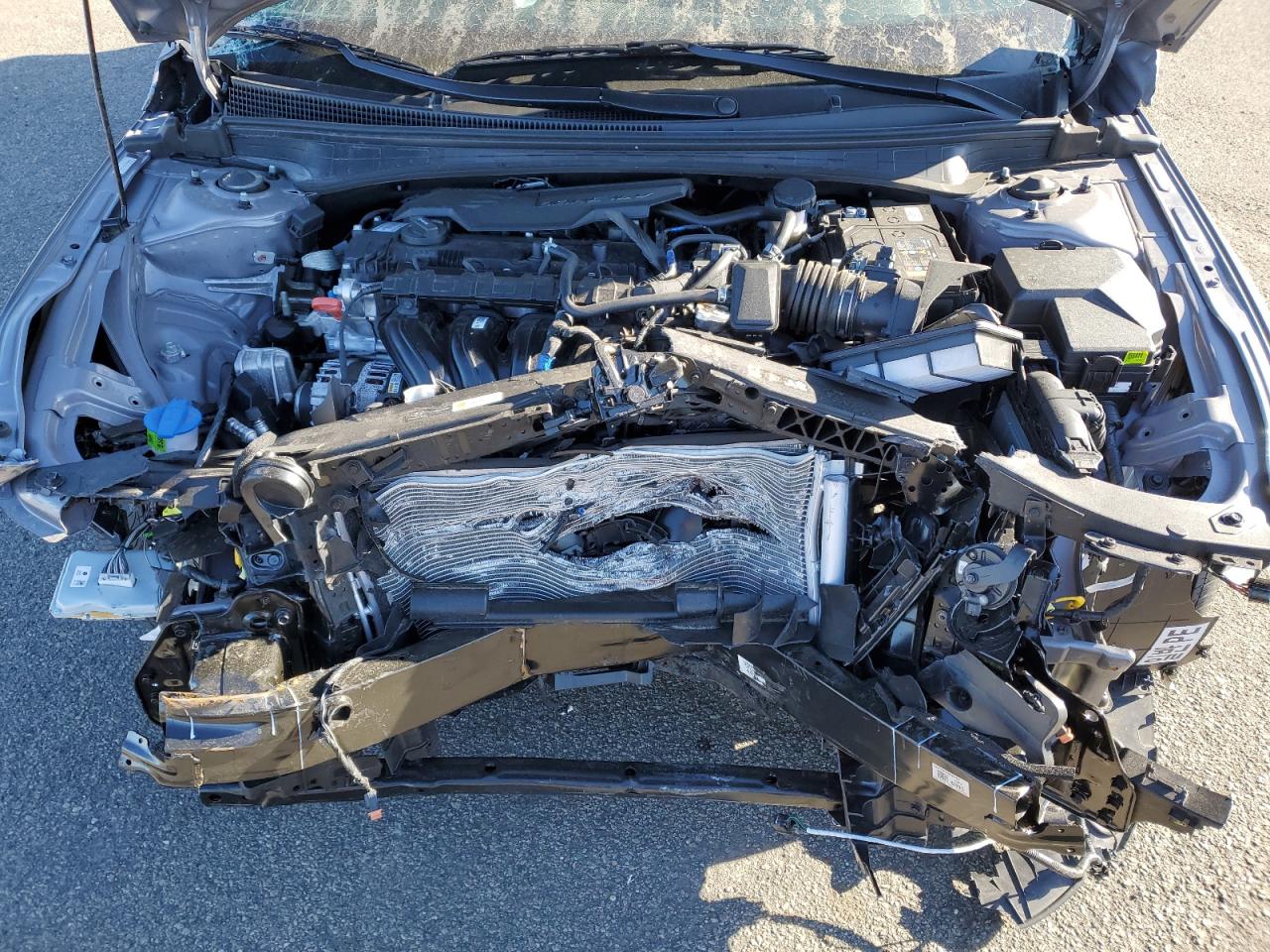 2024 HYUNDAI ELANTRA LIMITED VIN:3VV2B7AXXNM135208