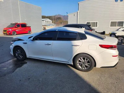 2019 Kia K5 KNAGU411BKA316282 VIN:KNAGU411BKA316282