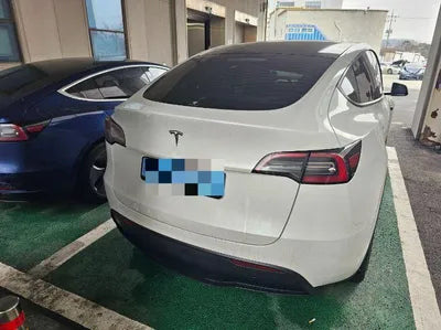 2023 Tesla Model Y VIN: